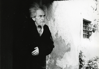 Lisetta Carmi, Ezra Pound, Sant'Ambrogio di Rapallo,1966, © Lisetta Carmi, courtesy Martini & Ronchetti, Genova